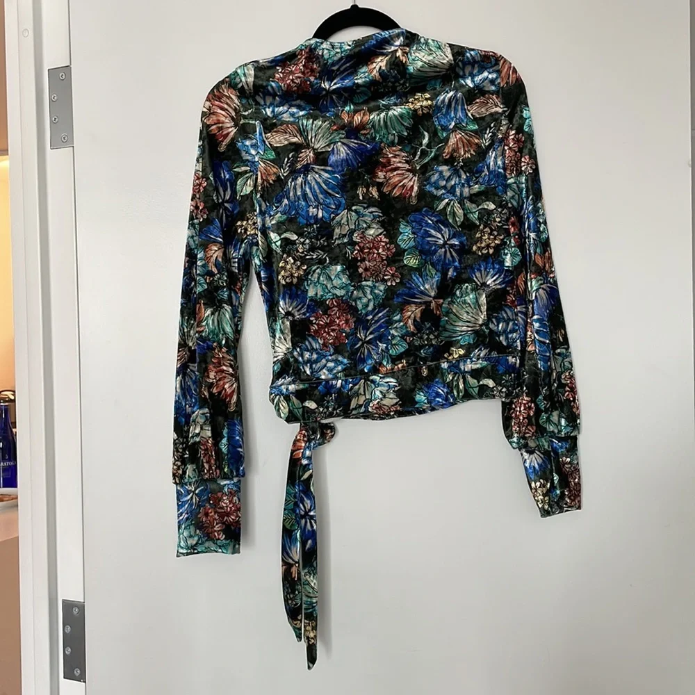 Zara Velvet faux wrap top floral print (matching pants sold separately) - Picture 4 of 4